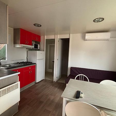 Camping El Pinar Platja Santa Susanna Exteriör bild
