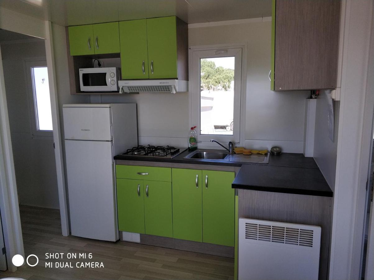 Camping El Pinar Platja Santa Susanna Exteriör bild