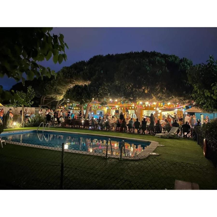 Camping El Pinar Platja Santa Susanna Exteriör bild